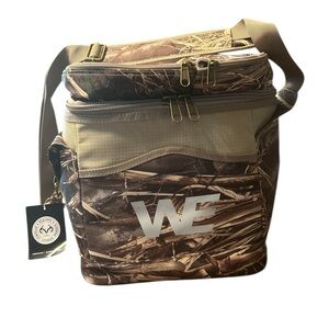 Men’s RealTree Camo Lunch Box NWT